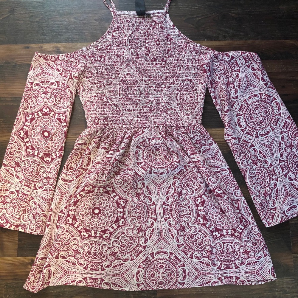 Pink Paisley off the shoulder dress, size small